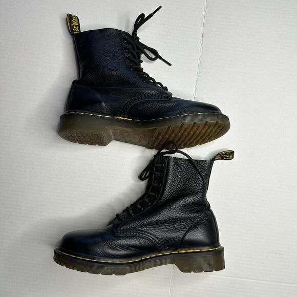 W7 Dr. Martens 1460 Combat Boots Black Leather 8-Eye Lace-Up Moto Grunge Punk - Picture 2 of 12